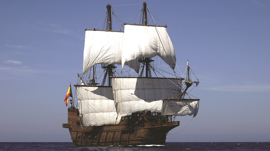 Dos veleros de época vuelven a hacer ‘escala a castelló’